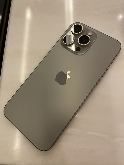 Iphone 15 pro max natural titanium