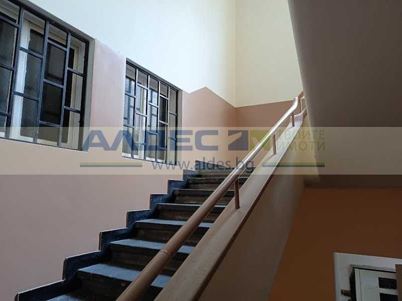 Продава се Тристаен апартамент в София, Център - 75 кв.м за 2618 €/кв.м - Снимка #20