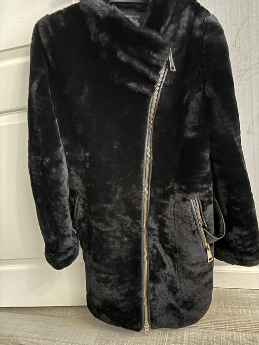 Продам женскую шубу
