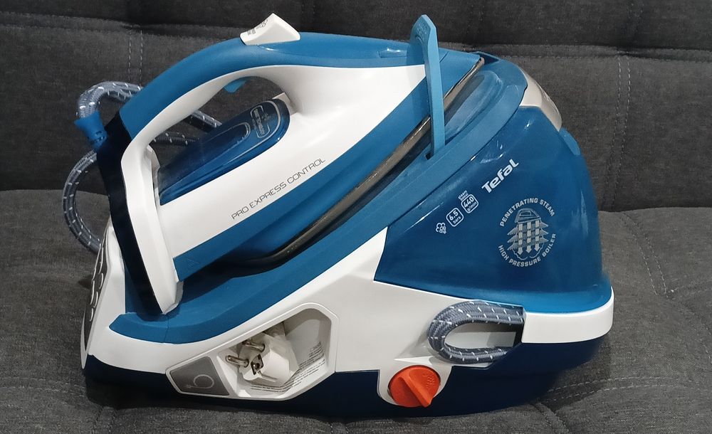 Паров генератор Tefal Pro Express Control GV8963