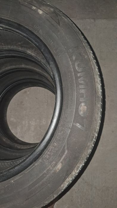 Продам шины KUMHO  R15