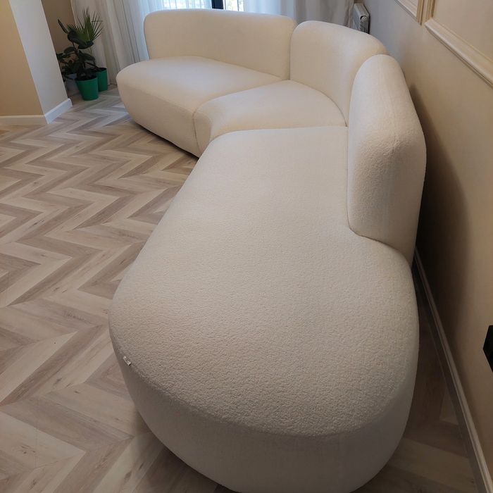 Трендовый диван от бренда Айко, новый