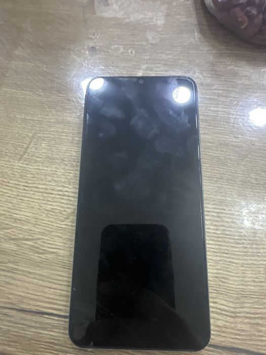 Продам телефон б/у vivo Y03 128 гб