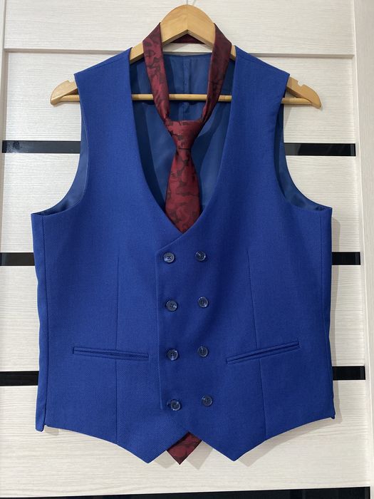 Продам мужской костюм