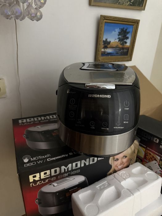 Мультиварка Redmond RMC-70