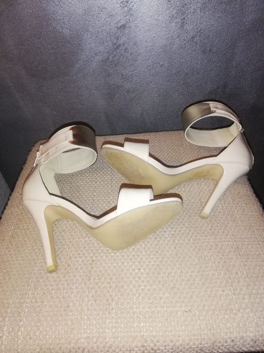 Sandale elegante nr. 37