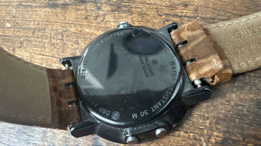 Ceas Junghans mega solar ceramic