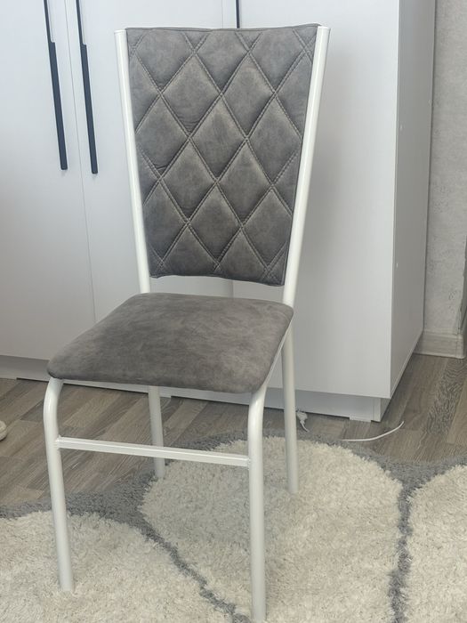 Стулья для кухни.