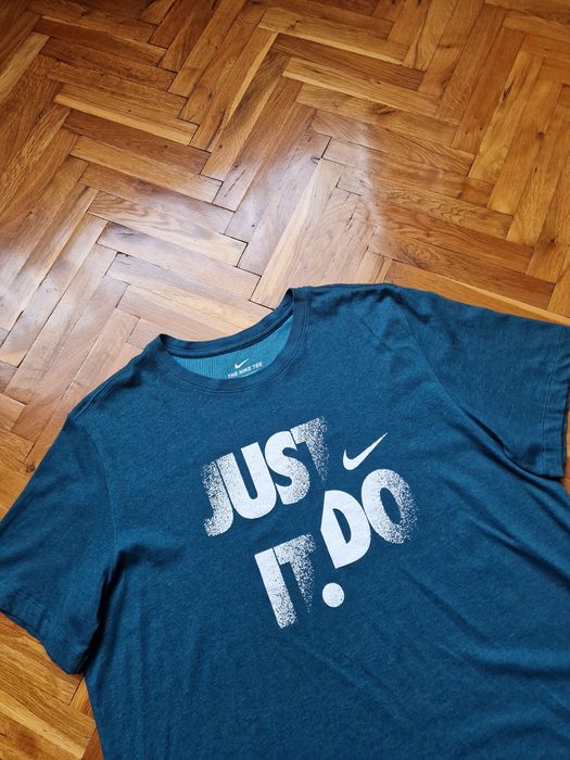 Страхотна мъжка тениска NIKE размер XL