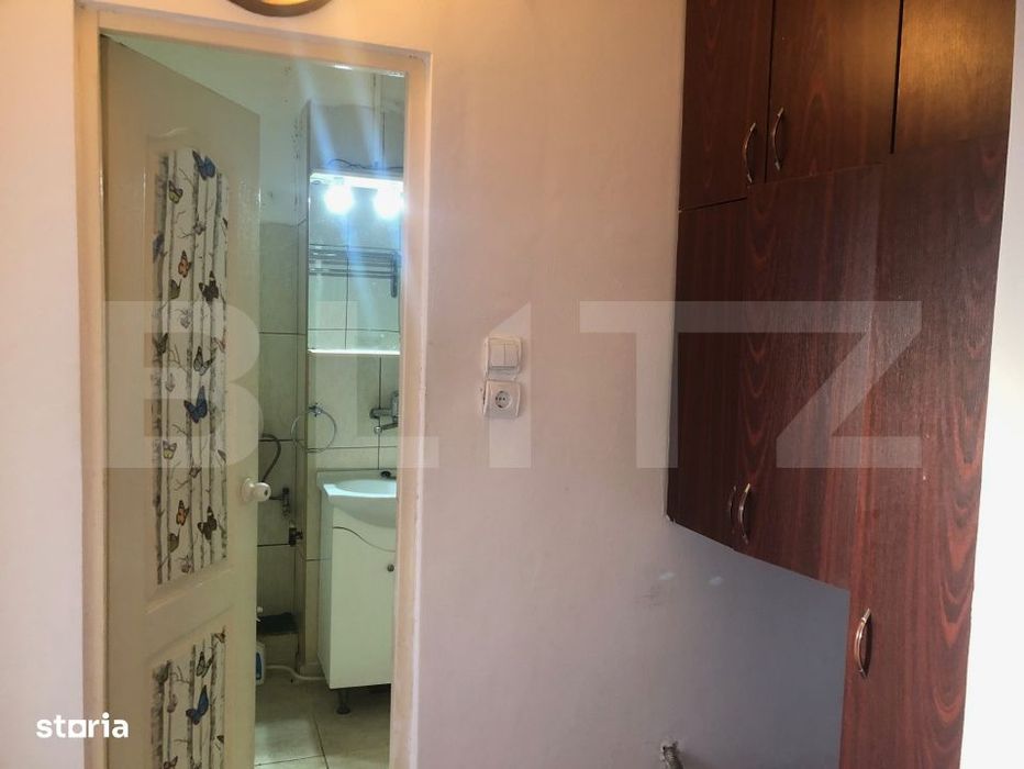 Apartament 3 camere decomandat , 70 mp. , bloc cu lift , zona M15