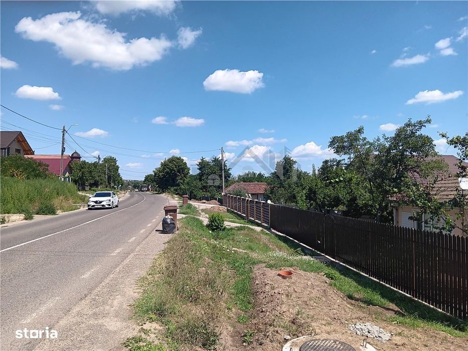 Dumbrava la str principala TEREN 554mp CASA batraneasca 94mp locuibila