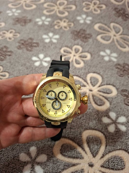 Часовници два броя нови