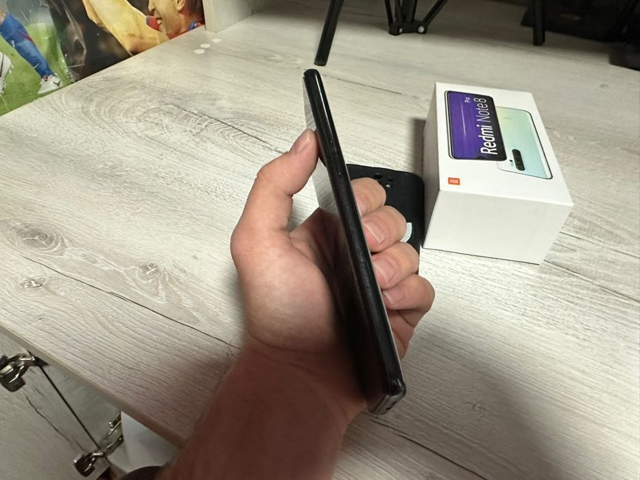 Redmi Note 8 pro 64gb 6gb ram с дефектом