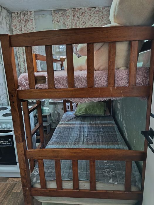 Продам двух яростную кровать