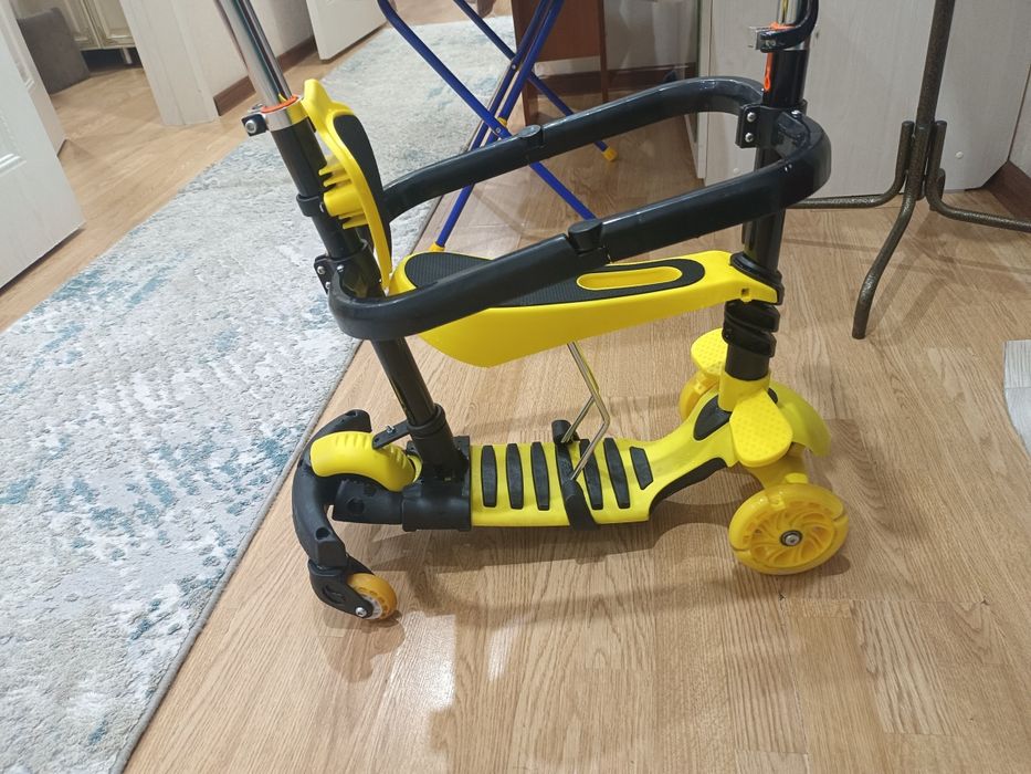 Продам самокат 3 в1