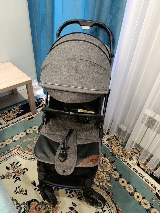 Продам коляску Dearest