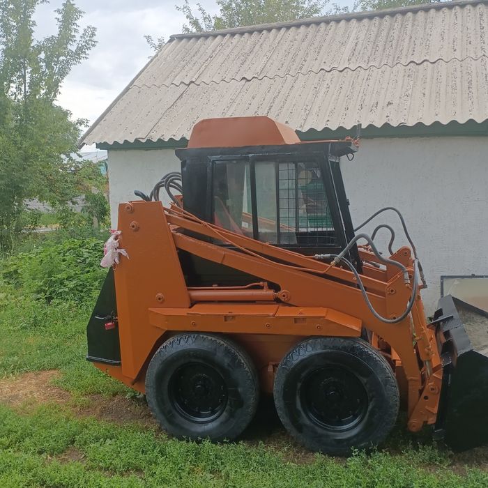 Продам минипогрузчик ПУМ-500