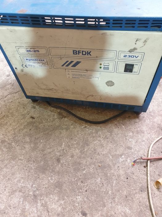 Мощно зарядно за акумулатори 24волта