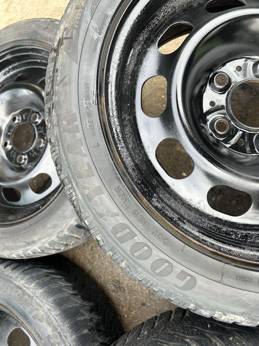 5x120 16 за BMW 205 55 16 с зимни гуми goodyear
