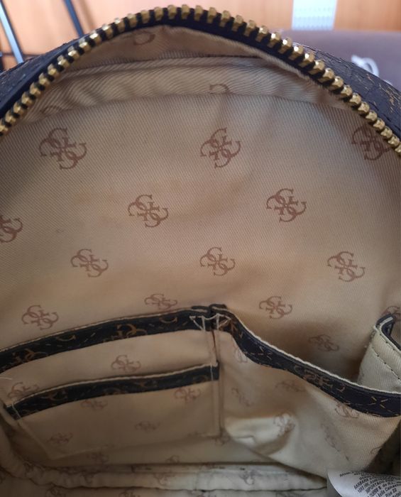 Оригинална раница Guess