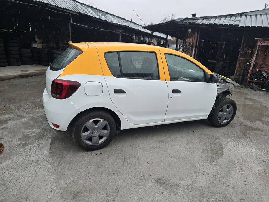 Usa dacia Logan Sandero sofer pasager