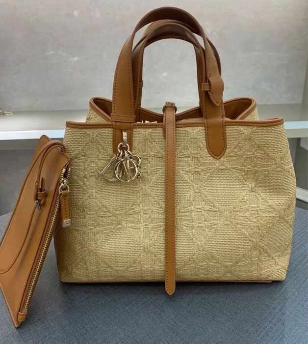 Чанта new Christian Dior ,LV