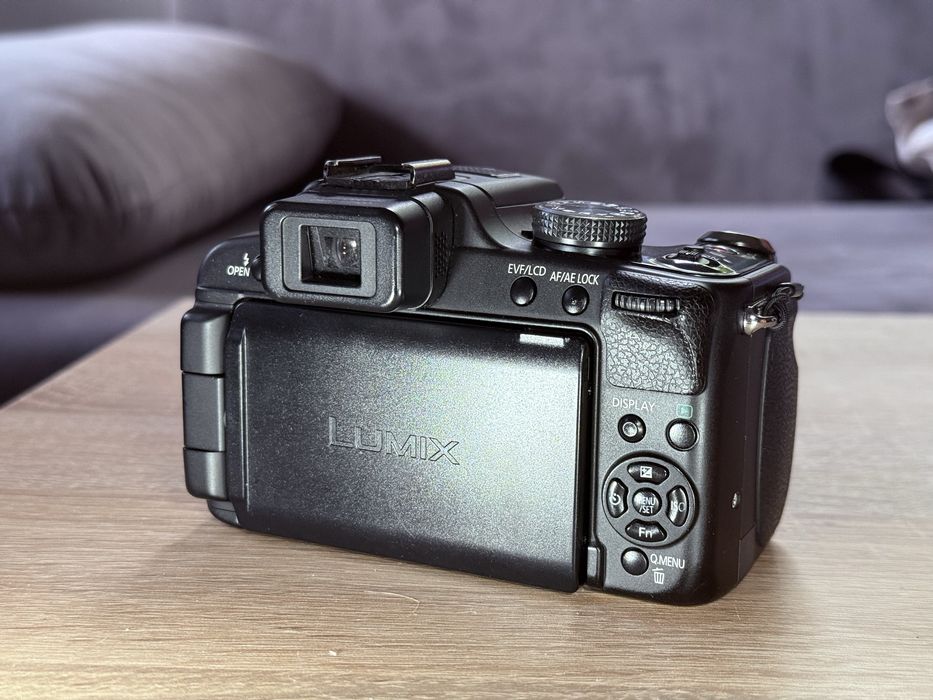 Panasonic Lumix DMC-FZ100