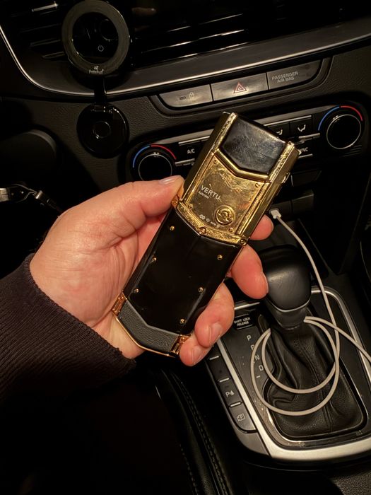 Vertu телефоны сатылымда барлығы істеп тұр