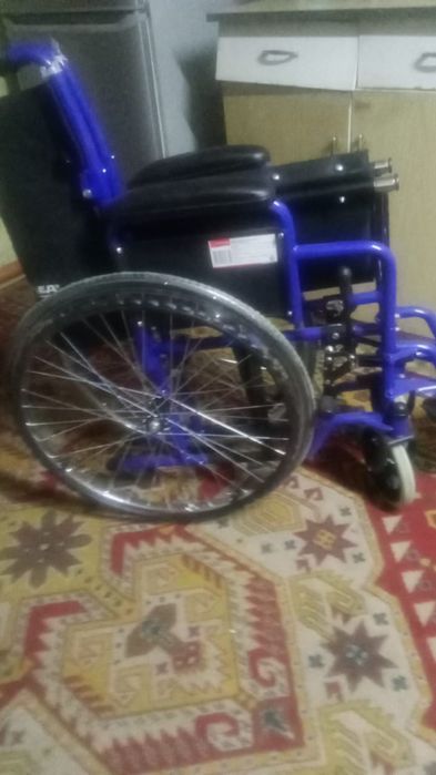 Продам Коляску. Ходунки. Туалет