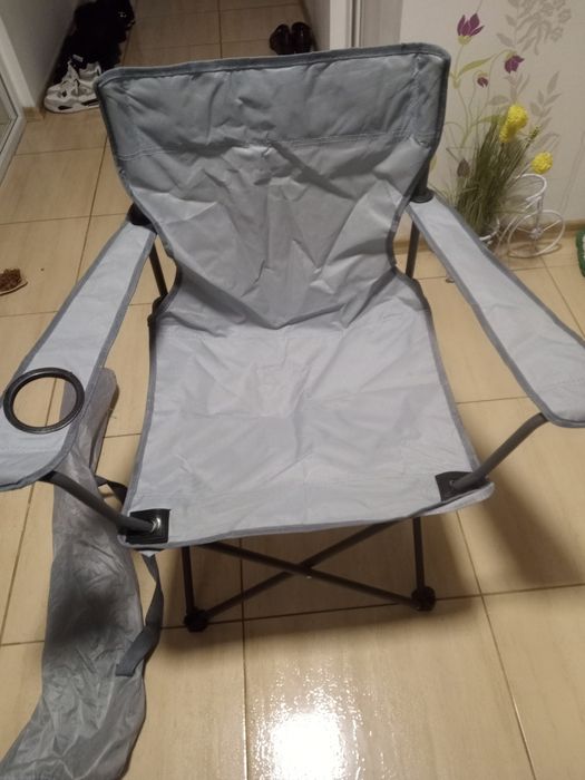 vând scaune camping, pescuit