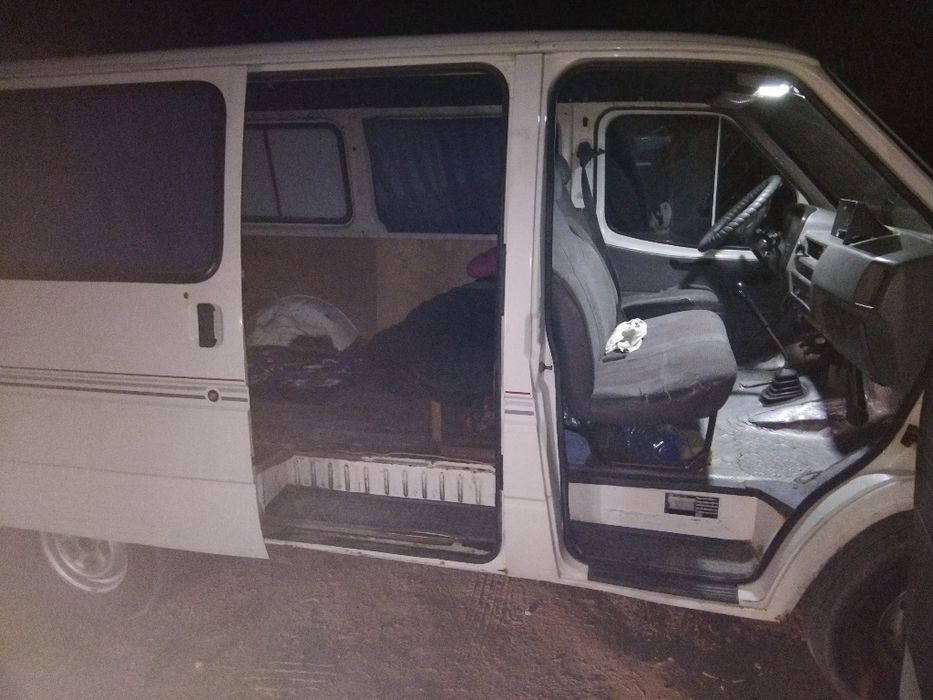 Ford tranzit sotiladi idyal sastayanada balonlari yangi mator xadavoy