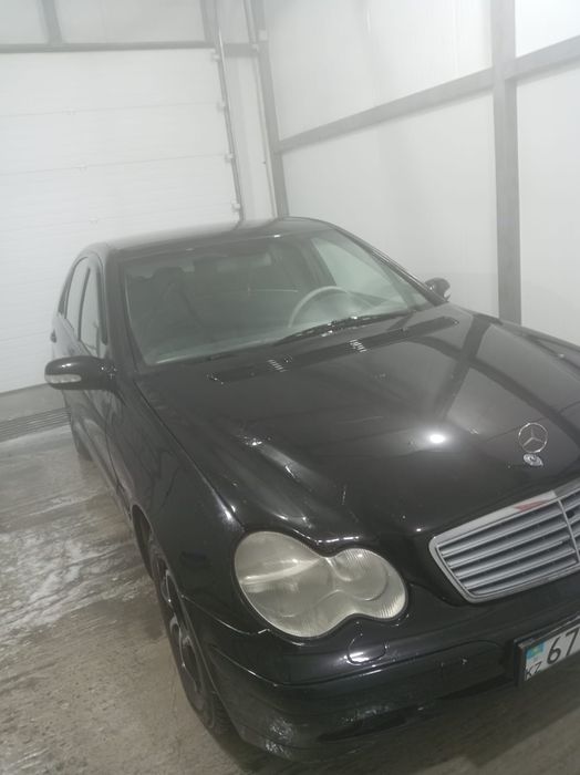Продам мерседес w203 1.8 АКПП 2001г