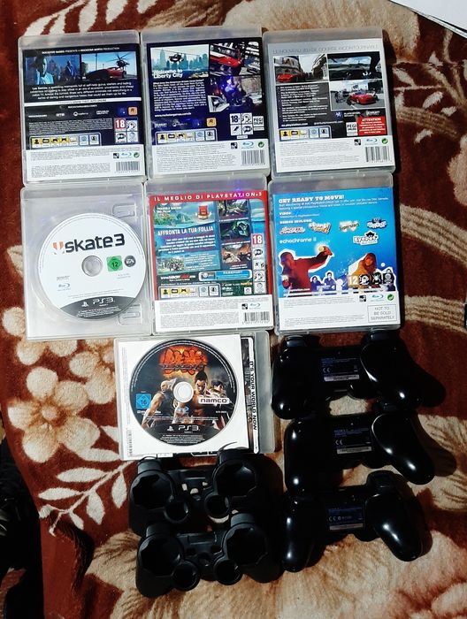 Vând manetă originală sony în stare bună ps3 PlayStation 3