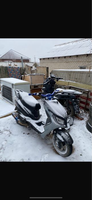 Продаю мопеб м8.