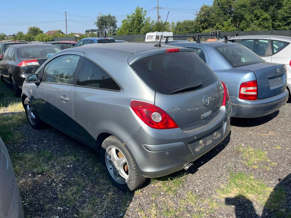 Dezmembrez Opel Corsa D facelift 2011 coupe 1,3 diesel EcoFlex gri Z179