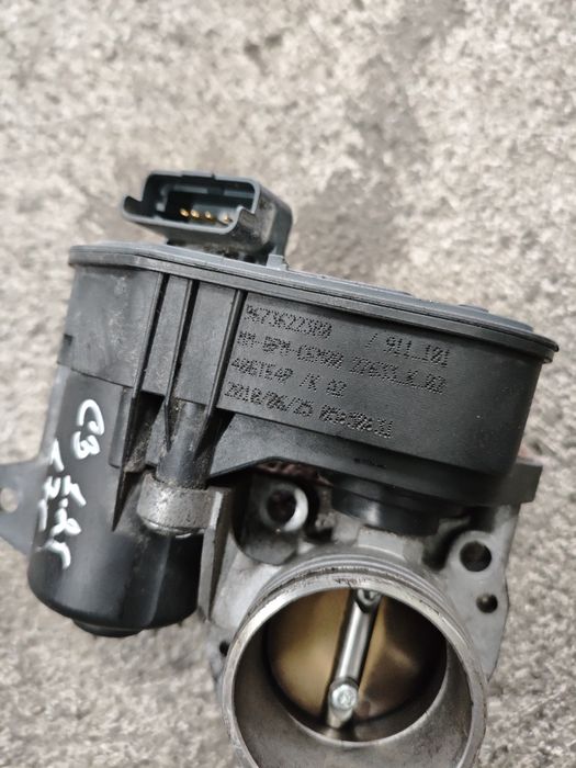 Дросел клапа за Citroen/Peugeot/Пежо 1.2i 2017г.