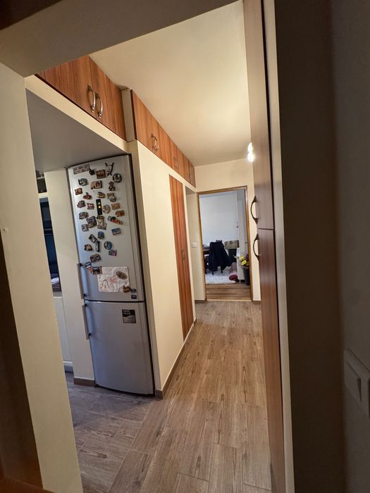 Apartament cu doua camere de vanzare etajul 1