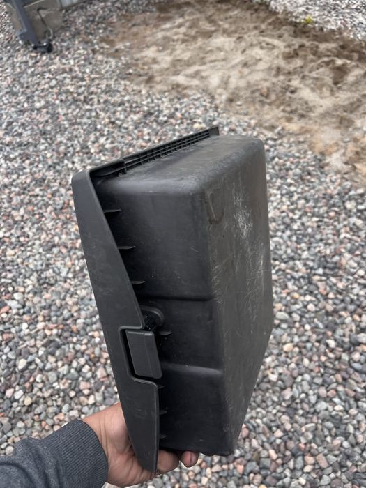 Бордачок под сиденье тойота спасио 1997