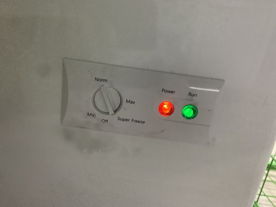 Продаю морозильник