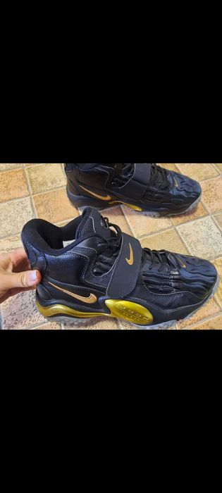 Продам мужскую обувь