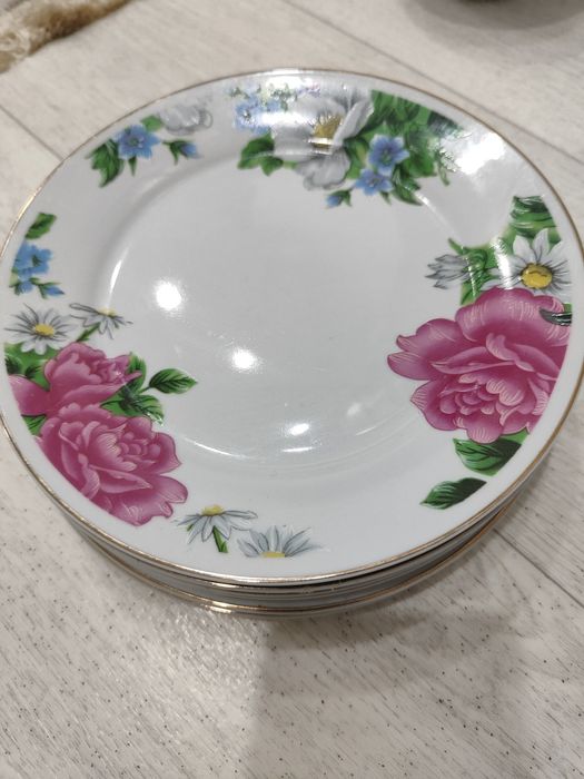 Продам чайно -  столовый сервиз