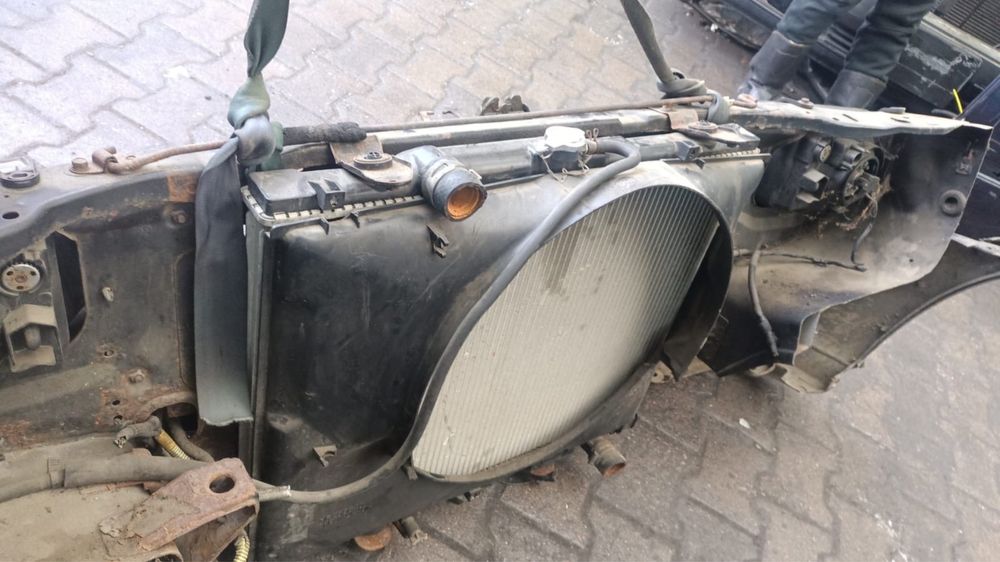 Шторка полка багажника