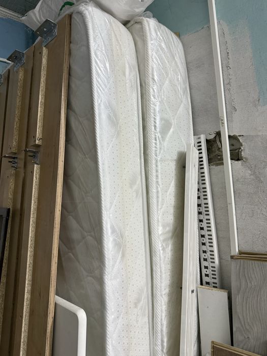 Продам кровать 1:2 с матрасом