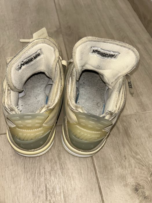 Jordan 4 Retro Off-White Sail