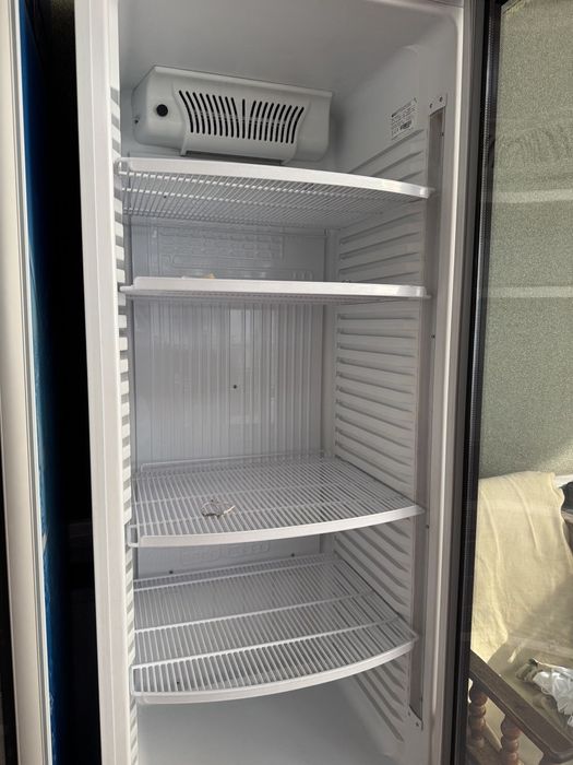 Холодилник сотилади