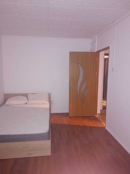 Garsoniera de închiriat