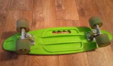 Продам ролики, скейтборд