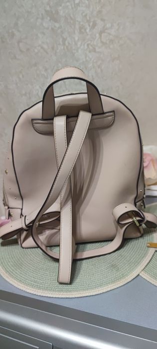 Рюкзак Guess, Италия.