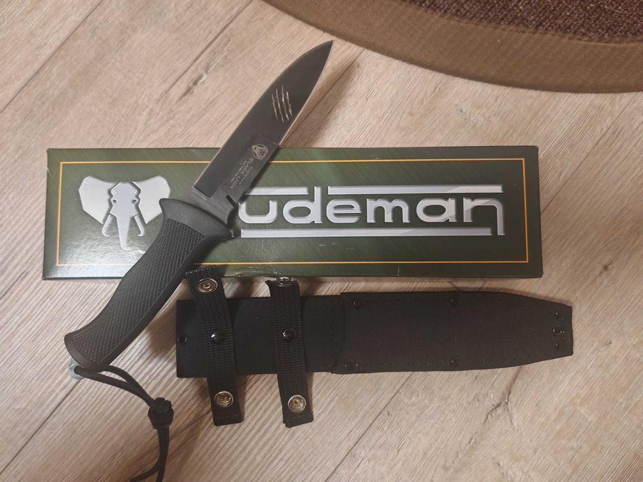 Cutit vanatoare Cudeman