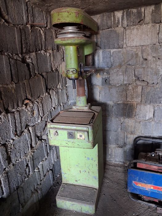 Masina de gaurit industriala verticala